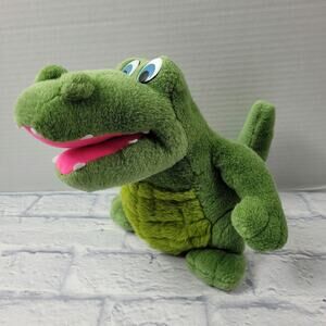 Vintage Planet Hollywood Christmas Corner Alligator with marker on tag